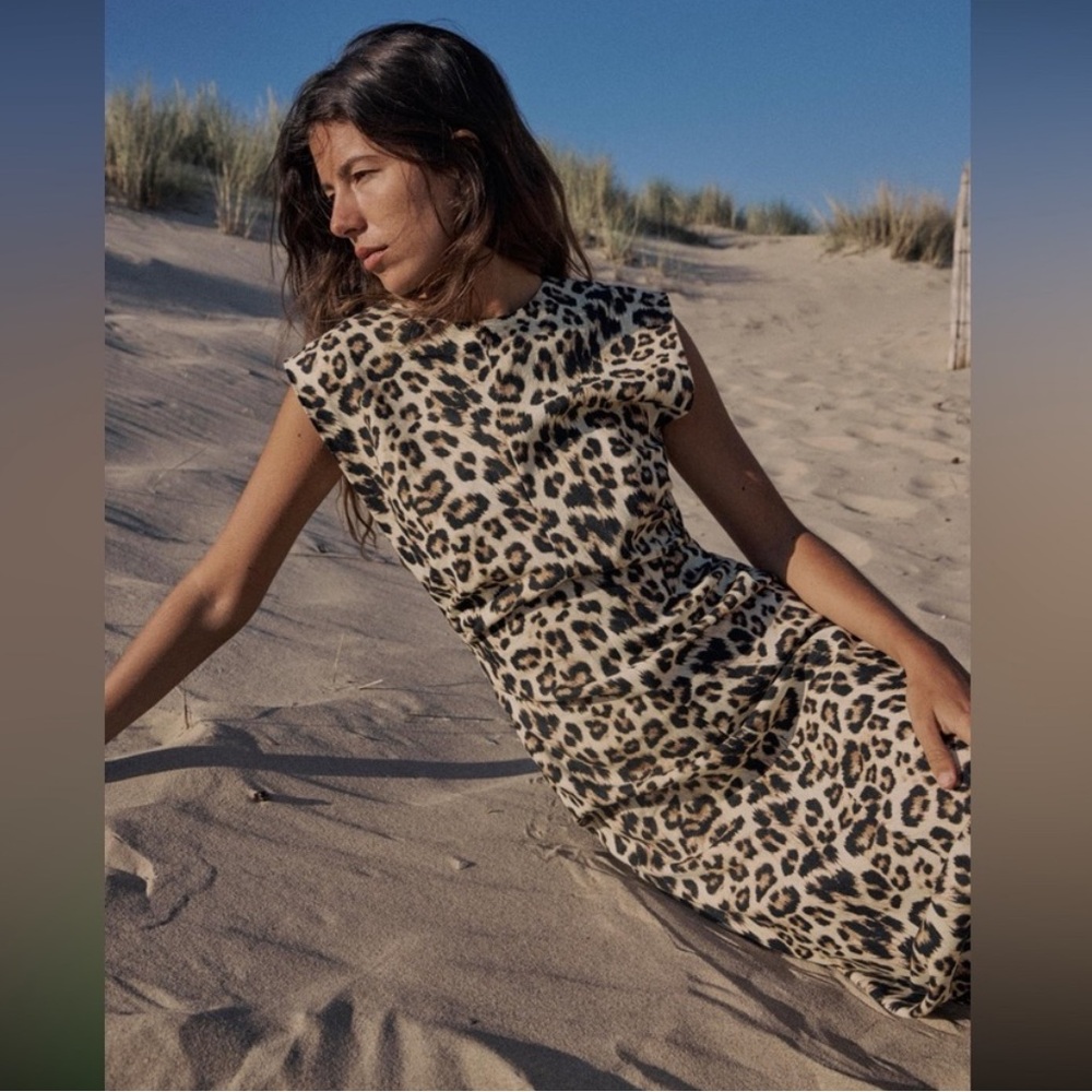 NWT Leopard Print DRAPED WAIST Dress